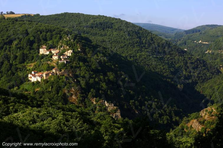 Village m�di�val de Hautpoul Tarn midi Pyr�n�es France www.remylacroixphoto.com