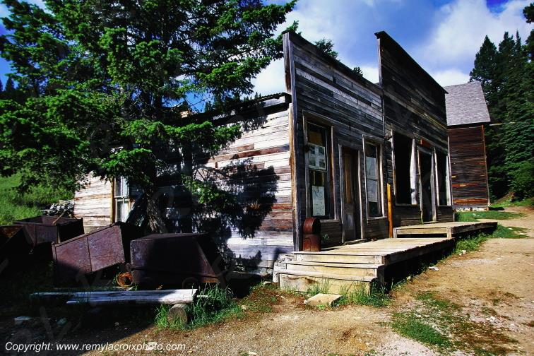 Garnet Ghost Town Rocky Mountains Montana USA www.remylacroixphoto.com #garnet #montana #ghosttown
