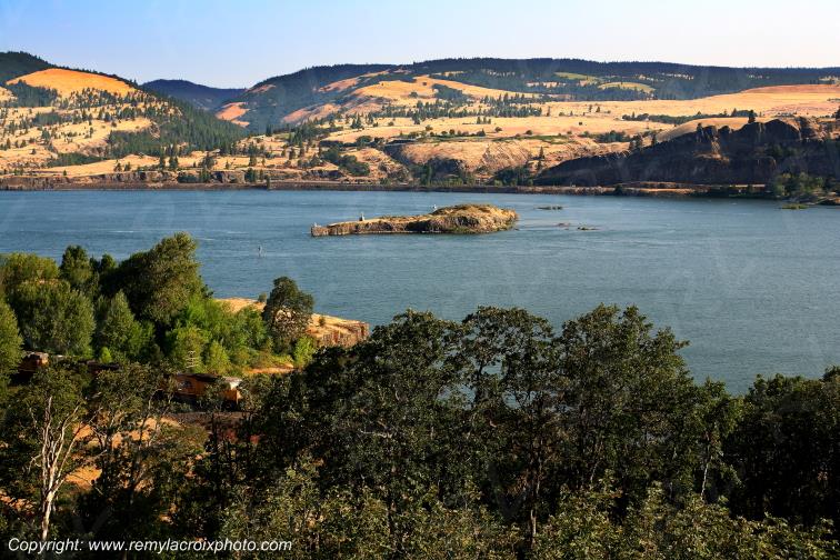 Columbia River Roweda Oregon USA www.remylacroixphoto.com
