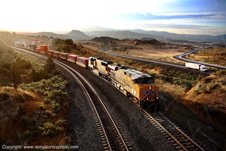 Union Pacific Railroad Pleasant Valley Oregon USA www.remylacroixphoto.com #pacific #railroad #freigttrain #pleasantvalley #oregon #usa