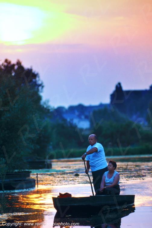 Marais de Bourges Plate Chaland Cher Berry Centre Val de Loire France www.remylacroixphoto.com