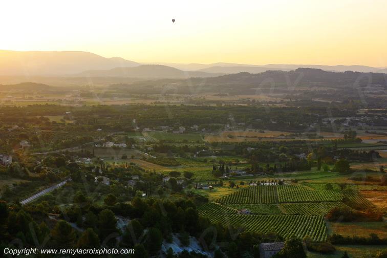 Gordes Lub�ron Vaucluse Provence Alpes C�te d'Azur PACA France www.remylacroixphoto.com