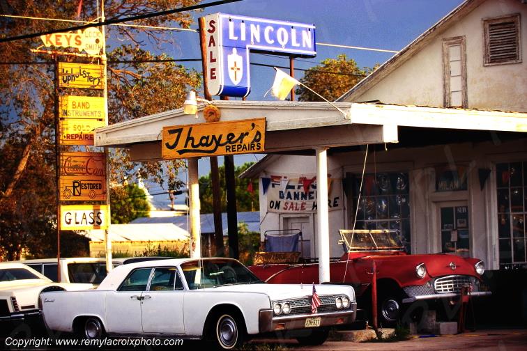 Lincoln Continental 1963 Marathon Texas USA www.remylacroixphoto.com