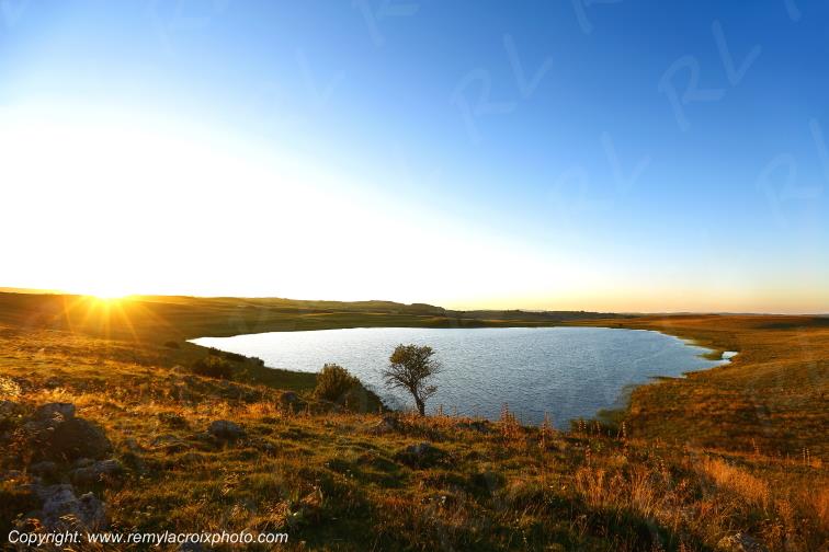 Lac St And�ol Aubrac Loz�re Languedoc-Roussillon Occitanie France www.remylacroixphoto.com