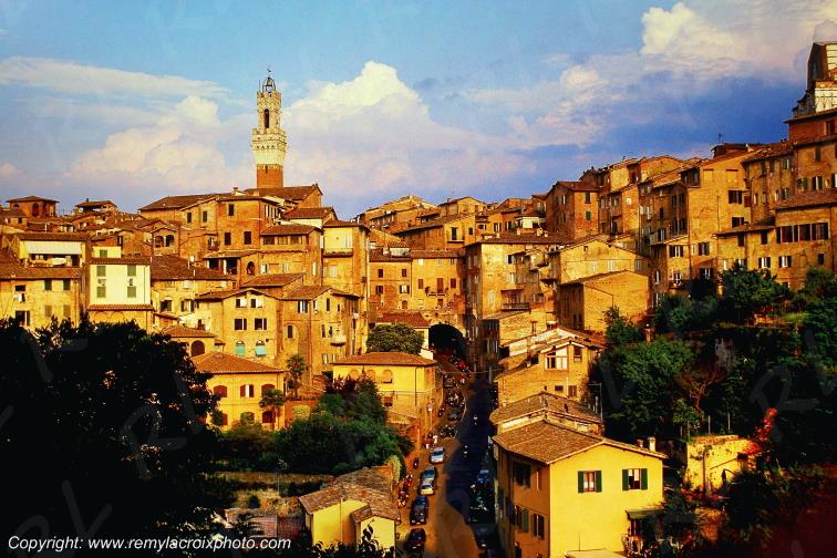 Sienne Crete Senesi Val d'Orcia Tuscany Italy Toscane Italie www.remylacroixphoto.com