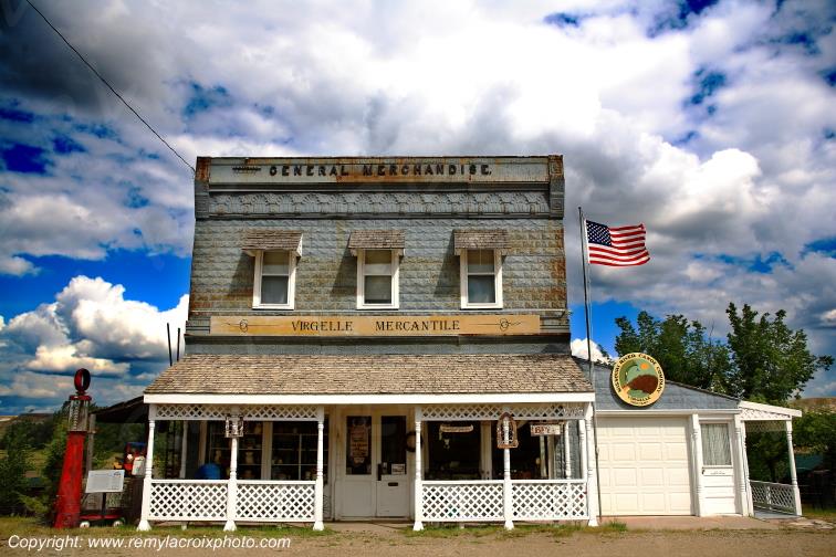 Missouri Breaks Virgelle Mercantile Montana USA www.remylacroixphoto.com