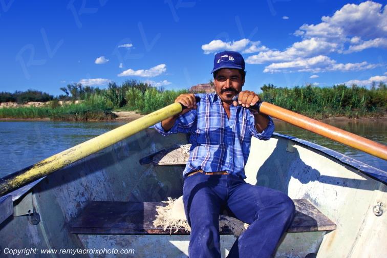 Rio Grande passeur Big Bend National Park Texas USA www.remylacroixphoto.com