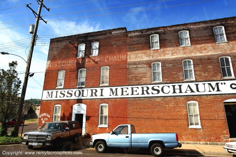 Meerschaum Company Corn Pipe Washington Missouri USA www.remylacroixphoto.com