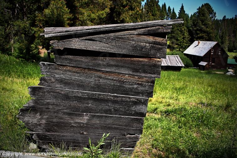 Garnet Ghost-Town Rocky Mountains Montana USA www.remylacroixphoto.com #garnet #montana #ghosttown