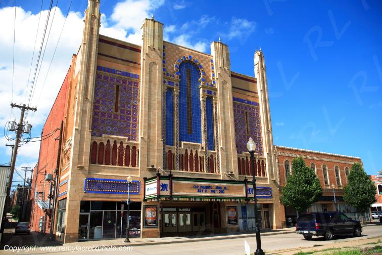 Saint Joseph Missouri USA www.remylacroixphoto.com