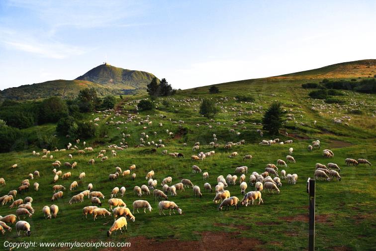 Puy de D�me puy de Pariou Puy de D�me Auvergne Rh�ne-Alpes France www.remylacroixphoto.com