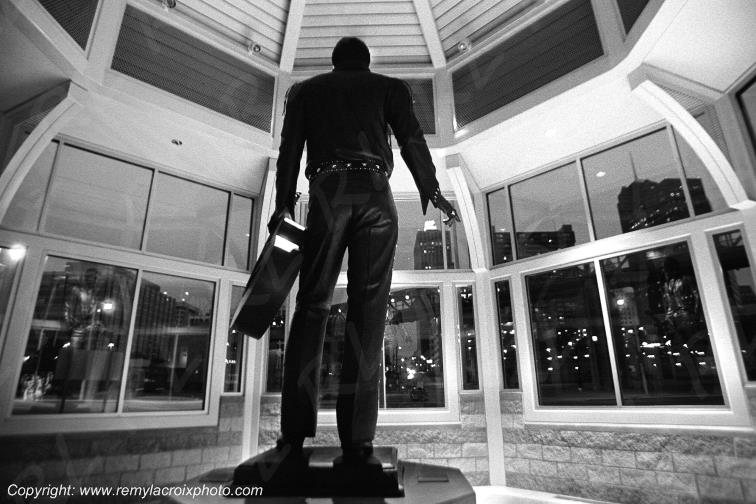 Mississippi River Memphis Tennessee Elvis Presley Memorial USA www.remylacroixphoto.com