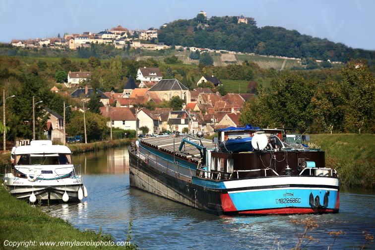 M�n�tr�ol sous Sancerre Canal lat�ral Loire Cher Berry Centre Val de Loire France