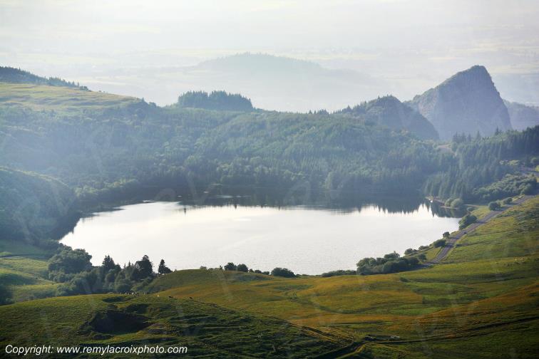 Lac de Gu�ry Puy de D�me Auvergne Rh�ne-Alpes France www.remylacroixphoto.com