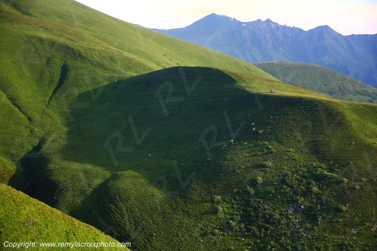 Puy de la Tache Puy de D�me Auvergne Rh�ne-Alpes France www.remylacroixphoto.com