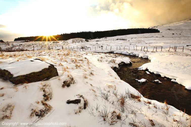 Vall�e glaci�re de la Fontaine Sal�e Puy de D�me Auvergne Rh�ne-Alpes France www.remylacroixphoto.com