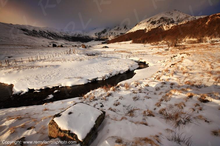 Vall�e glaci�re de la Fontaine Sal�e Puy de D�me Auvergne Rh�ne-Alpes France www.remylacroixphoto.com