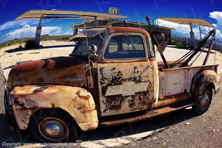 Chevrolet Thriftmaster Towing Truck 50' Two Guns Gas Station Route 66 Arizona USA www.remylacroixphoto.com