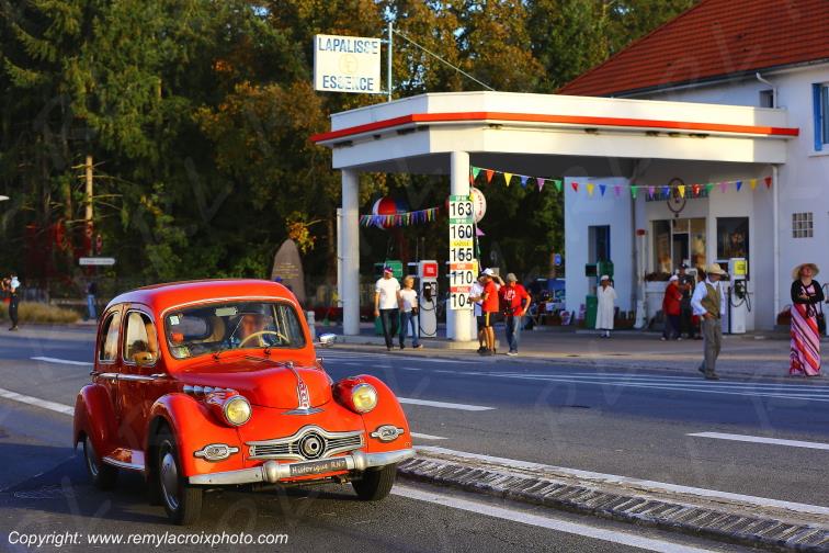 Panhard Dyna X Embouteillage de Lapalisse Route Nationale 7 Allier Auvergne Rh�ne-Alpes France www.remylacroixphoto.com