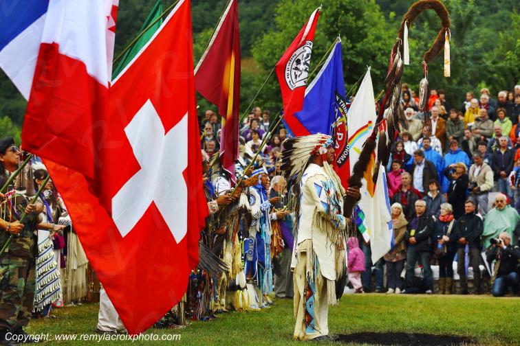 Danse avec la Loue Pow-wow Ornans vall�e de la Loue Doubs Bourgogne Franche Comt� France www.remylacroixphoto.com