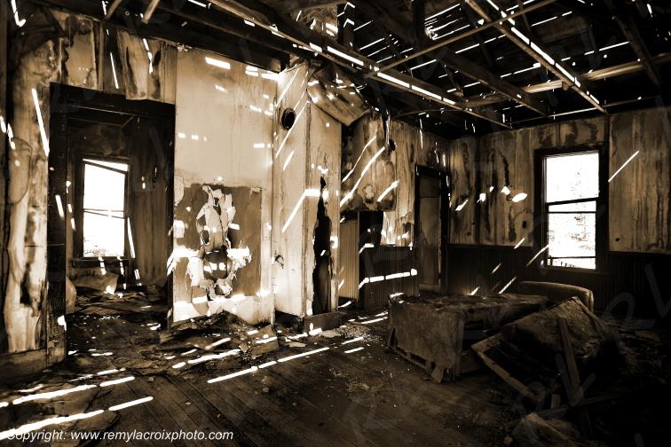 Comet Ghost Town Ville fant�me Comet Montana Rocky Mountains USA www.remylacroixphoto.com #montana #comet #ghosttown