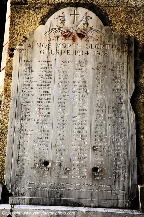 Impacts de balles Village martyr de Oradour sur Glane l'�glise Haute-Vienne,France