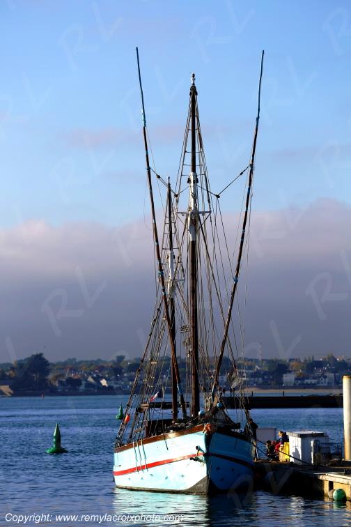 La Reine des Flots port de G�vres Morbihan Bretagne France