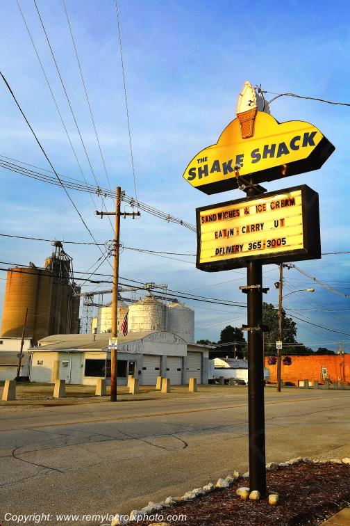 The Shake Shack Lexington Illinois USA www.remylacroixphoto.com