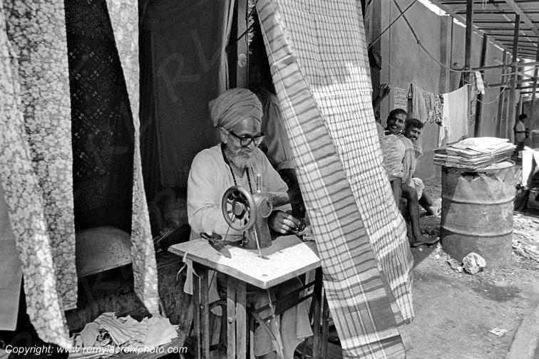 Calcutta Streets Dressmaker Couturier Bengale Occidental West Bengal Inde India www.remylacroixphoto.com