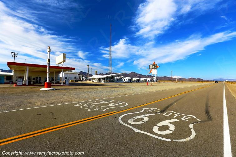 Roy's Motel Cafe Route 66 Amboy Mojave Desert Californie California USA www.remylacroixphoto.com