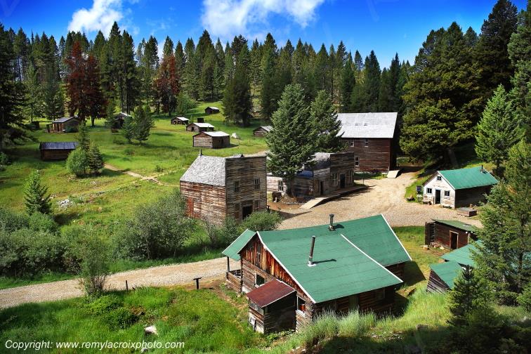 Garnet Ghost Town Rocky Mountains Montana USA www.remylacroixphoto.com #garnet #ghosttown #montana