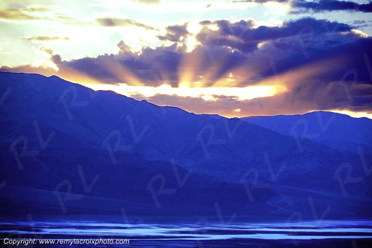 Devil Golf Course Death Valley Californie California USA www.remylacroixphoto.com