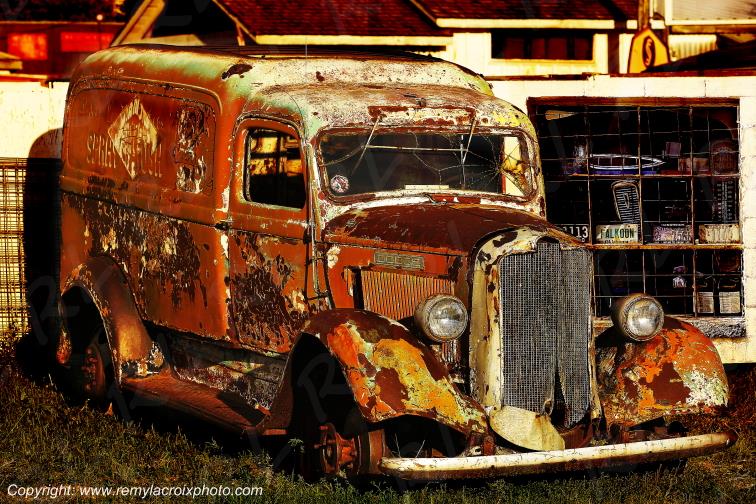 Dodge Delivery 1936 Murdo South Dakota USA www.remylacroixphoto.com #dodge #deliverytruck #dodge1936