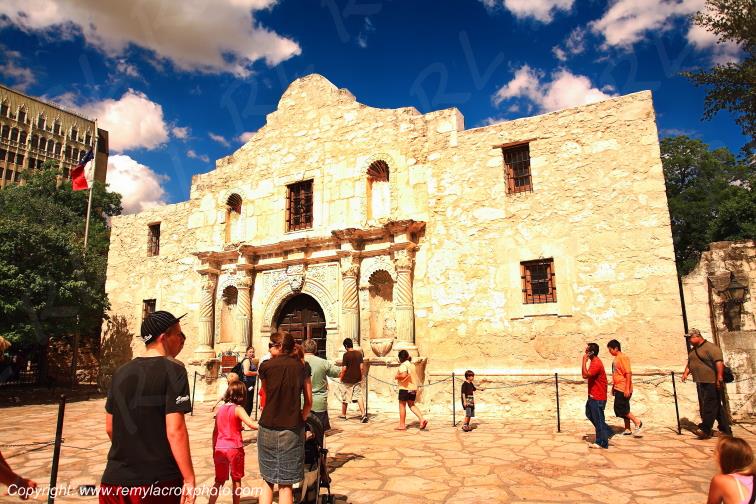 The Alamo Fort Alamo mission San Antonio de Valero San Antonio Texas USA www.remylacroixphoto.com