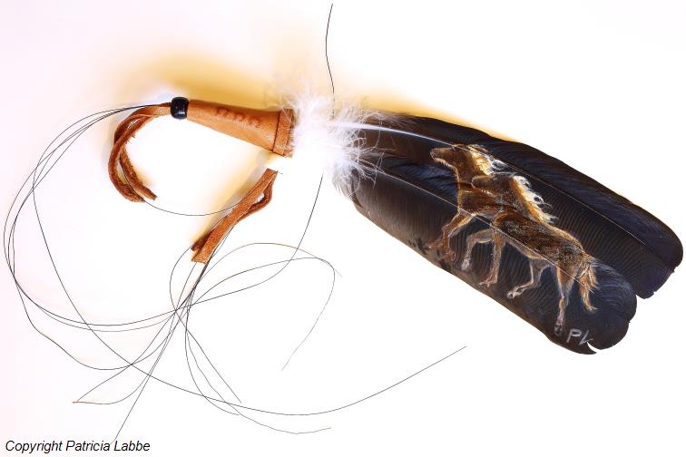 Chevaux dans le vent - Huile sur plumes - Format 5x8 cm + lacets cuir peints et crin de cheval