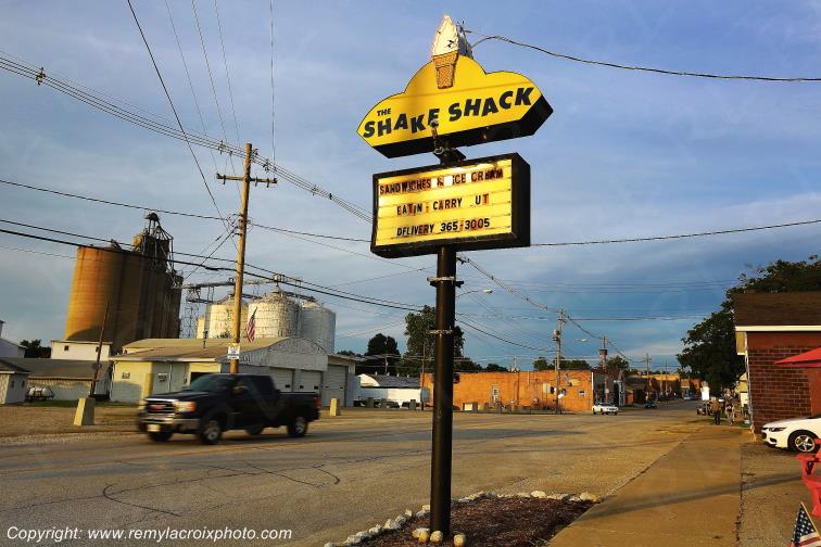 Lexington The Shake Shack Route 66 Illinois USA www.remylacroixphoto.com