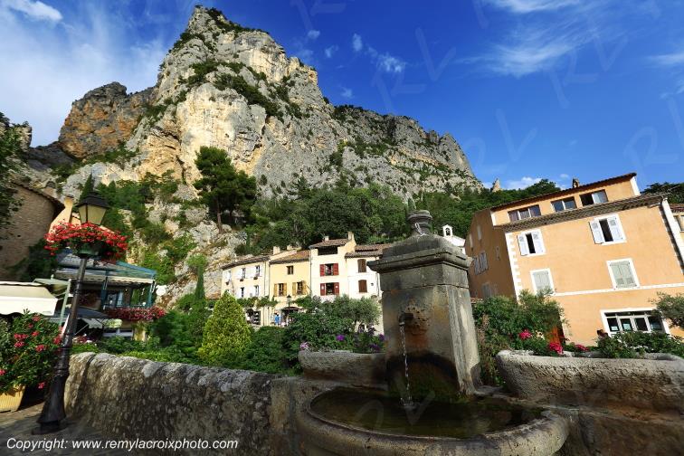 Moustiers Sainte Marie Alpes de Haute-Provence PACA France www.remylacroixphoto.com