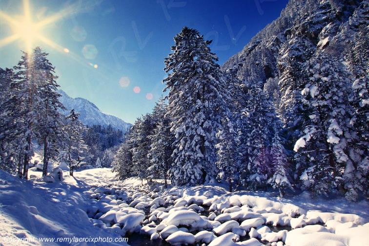 Parc national des Pyr�n�es Pont d'Espagne Hautes-Pyr�n�es France www.remylacroixphoto.com