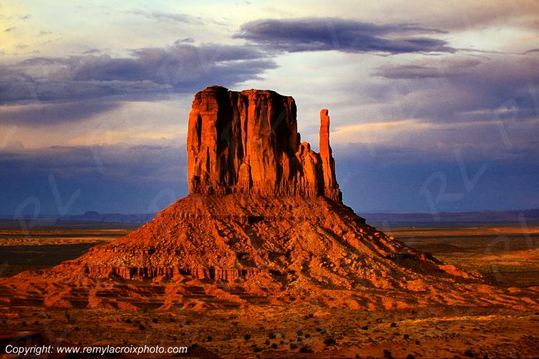 West Mitten Monument Valley Dineh Navajo Utah Arizona USA