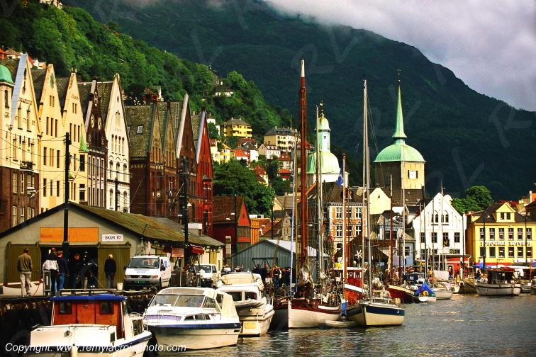 Bergen harbor Bryggen dock Norv�ge Norway www.remylacroixphoto.com