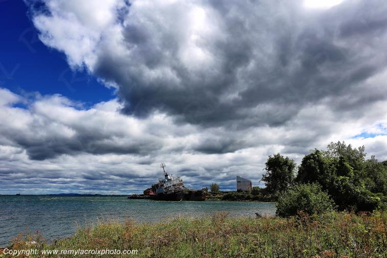 Lac Saint Louis Beauharnois Cargo Kathryn Spirit Qu�bec Canada www.remylacroixphoto.com