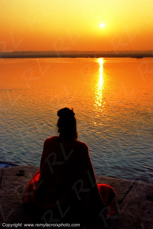 Gange Varanasi B�nar�s Uttar Pradesh India Inde www.remylacroixphoto.com