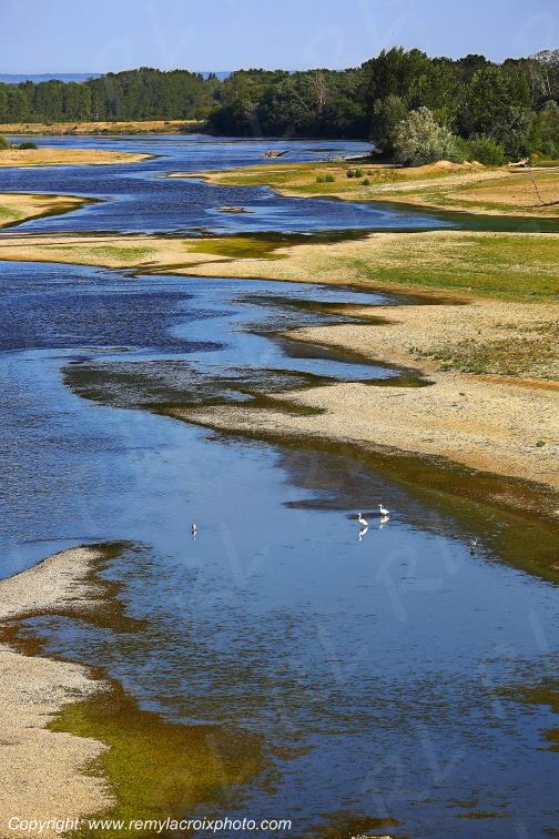 Pouilly sur Loire river Ni�vre Bourgogne France www.remylacroixphoto.com