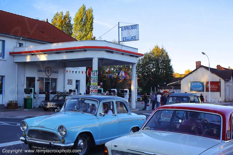 Simca Aronde P60 Embouteillage de Lapalisse Route Nationale 7 Allier Auvergne Rh�ne-Alpes France www.remylacroixphoto.com