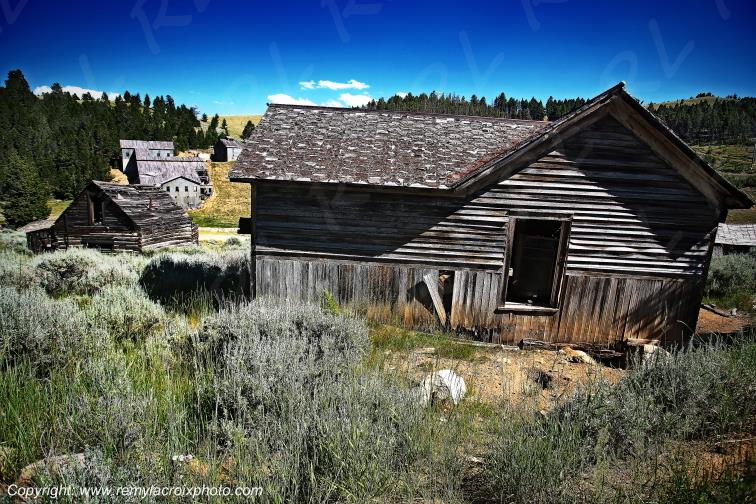 Comet Ghost Town Ville fant�me Comet Montana Rocky Mountains USA www.remylacroixphoto.com #montana #comet #ghosttown