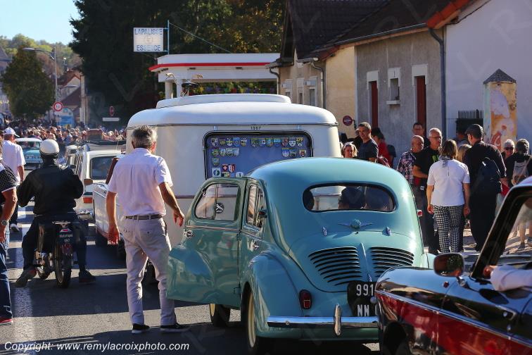 Embouteillage de Lapalisse Route Nationale 7 Allier Auvergne Rh�ne-Alpes France www.remylacroixphoto.com