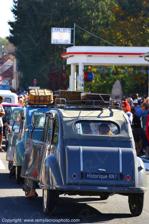 Embouteillage de Lapalisse Route Nationale 7 Allier Auvergne Rh�ne-Alpes France www.remylacroixphoto.com