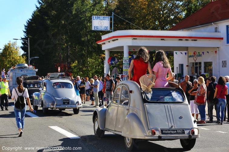 Embouteillage de Lapalisse Route Nationale 7 Allier Auvergne Rh�ne-Alpes France www.remylacroixphoto.com