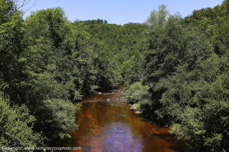 Saint Gervais Sous Meymont La Dore P�che � la mouche Puy de D�me Auvergne Rh�ne-Alpes France www.remylacroixphoto.com