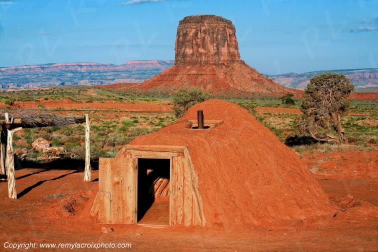 Hogan Monument Valley Navajo Dineh Utah USA